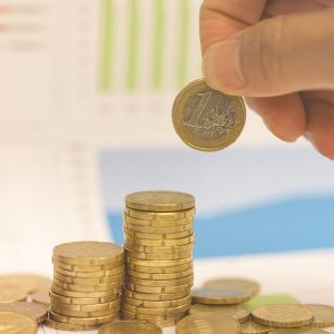 中國金融投資管理附屬授出1000萬元